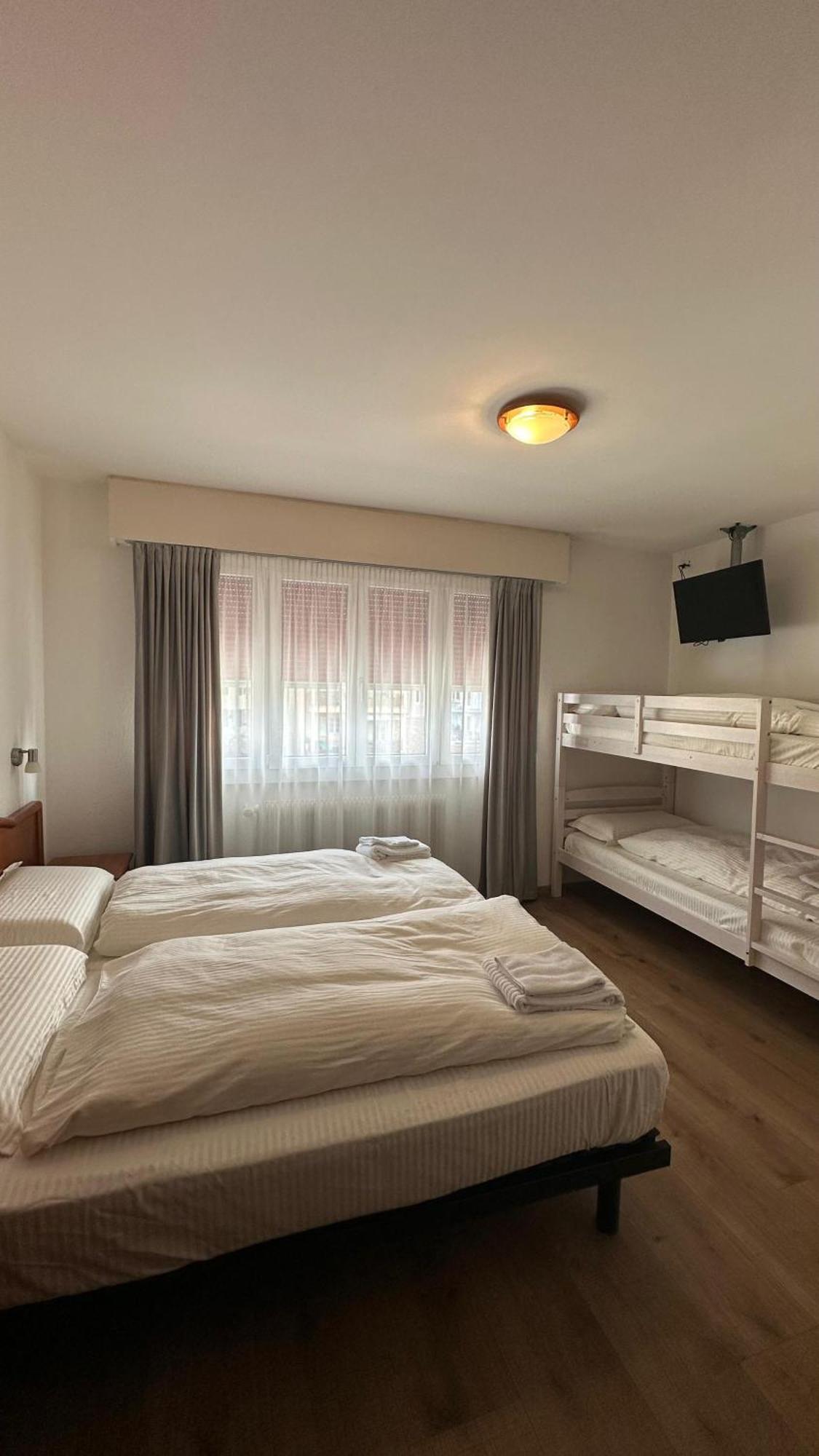 Hotel Du Quai Villeneuve Eksteriør bilde